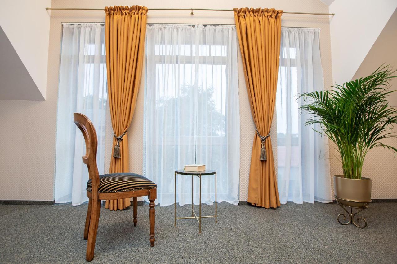 White Lily Apartment Klaipeda Bagian luar foto